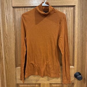Beyond Yoga Foundations Ribbed Turtleneck Top Rust Brown L